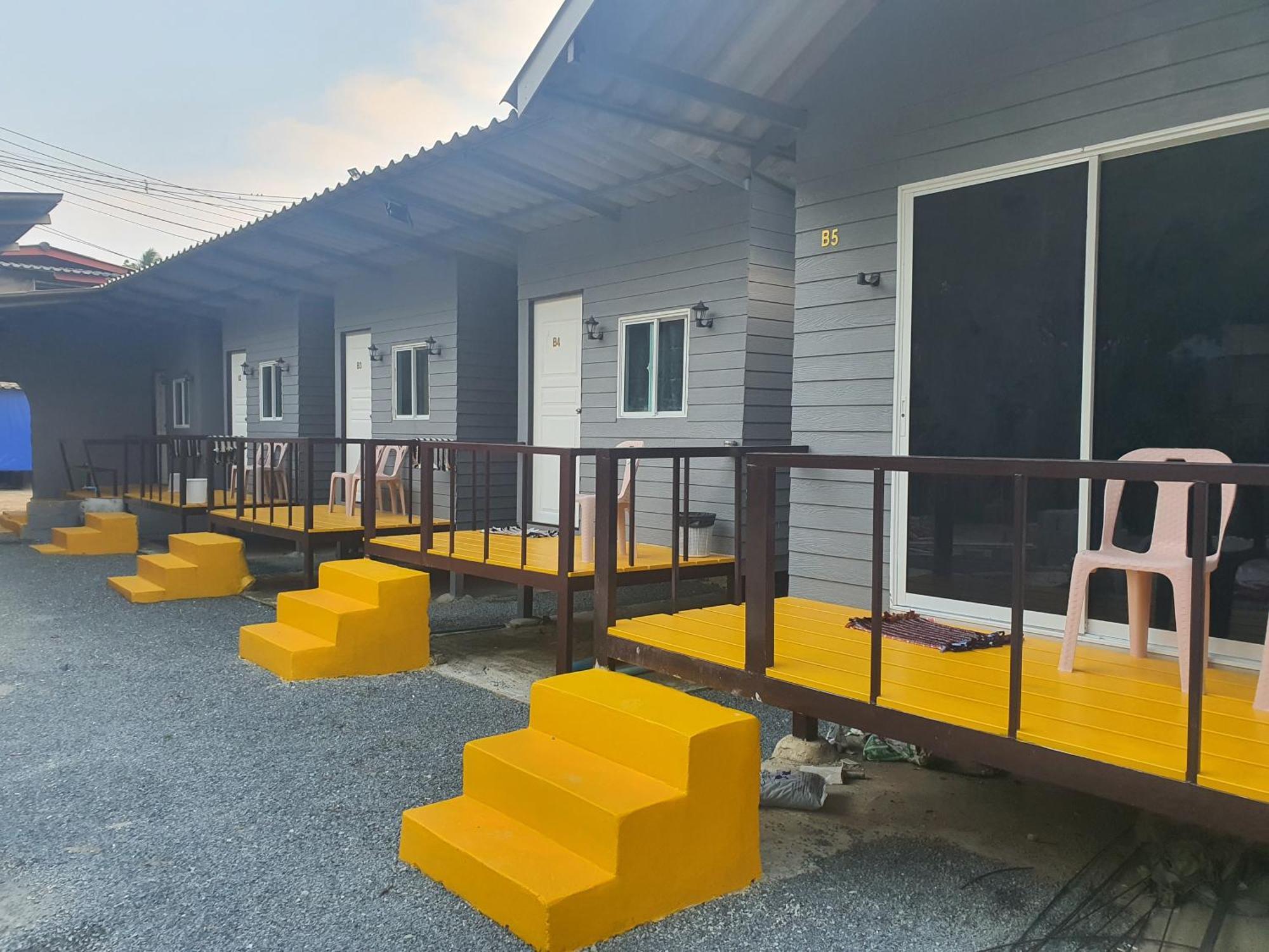 Crazy Monkey Hotel Trat Exterior foto